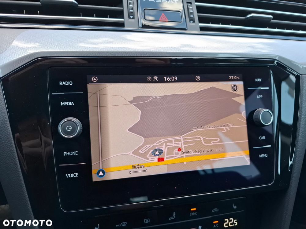Volkswagen Passat Variant 2.0 TDI EVO Business DSG - 25