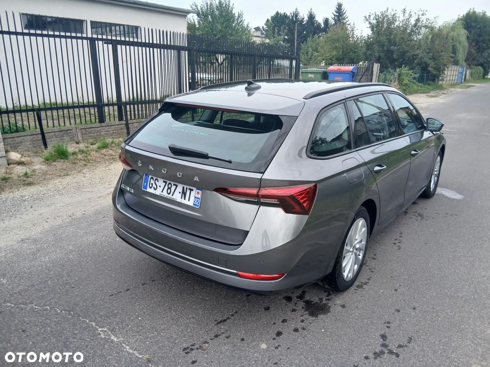 Skoda Octavia 2.0 TDI Sportline DSG - 5