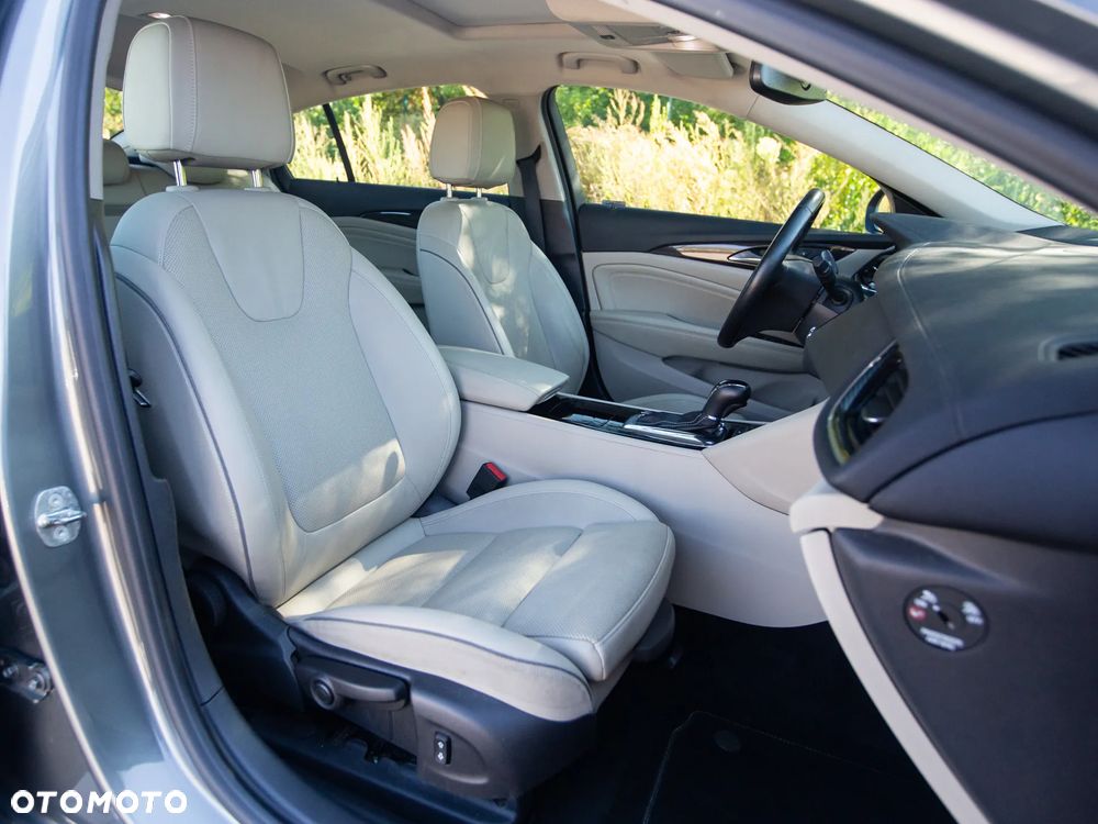 Opel Insignia 2.0 BiTrb D 4x4 Automatik Exclusive - 21