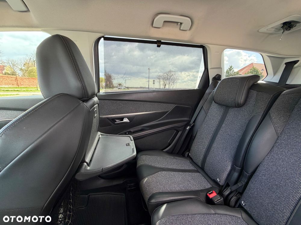 Peugeot 5008 BlueHDi 130 EAT8 Allure - 8