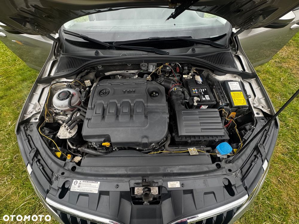 Skoda Octavia 2.0 TDI Edition - 8