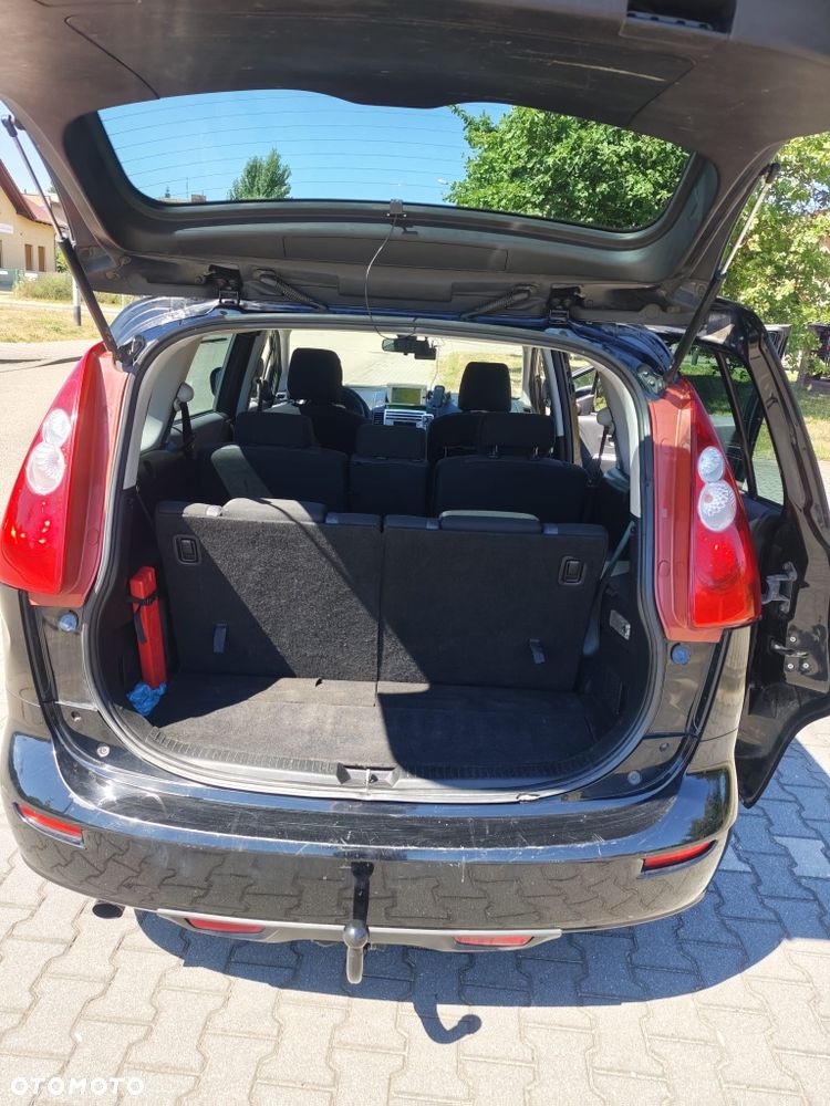 Mazda 5 - 7