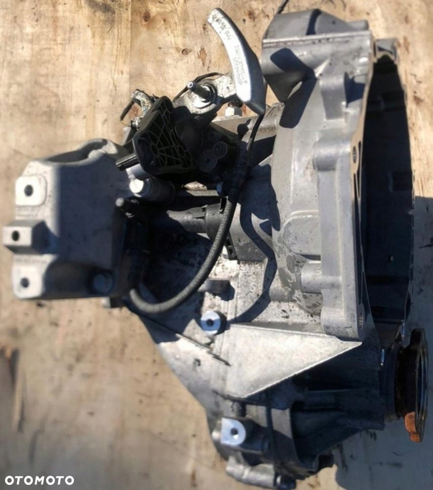 SKRZYNIA BIEGÓW VW SEAT 1.0TFSI SEM IGŁA - 1