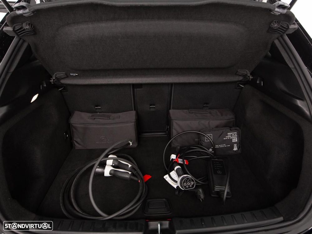 Mercedes-Benz GLA 250 e 8G-DCT AMG Line - 12