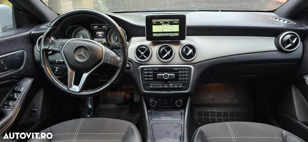 Mercedes-Benz CLA - 4
