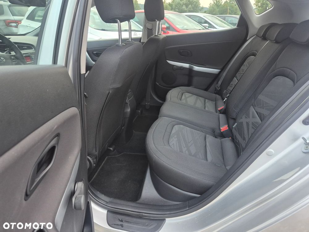 Kia Ceed - 20