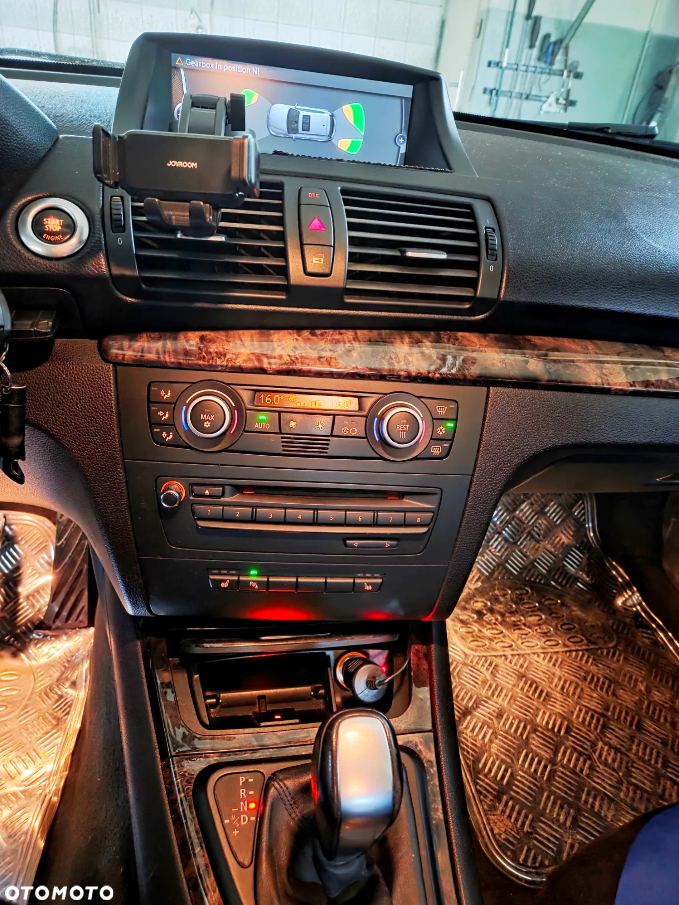 BMW Seria 1 123d DPF - 16