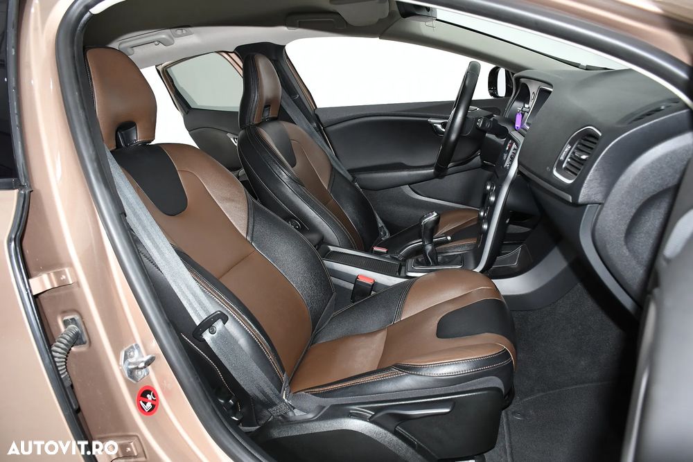 Volvo V40 D2 Ocean Race - 6