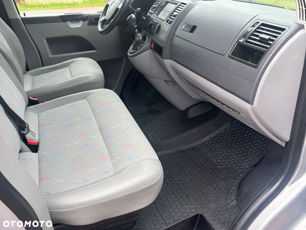 Volkswagen Transporter - 12