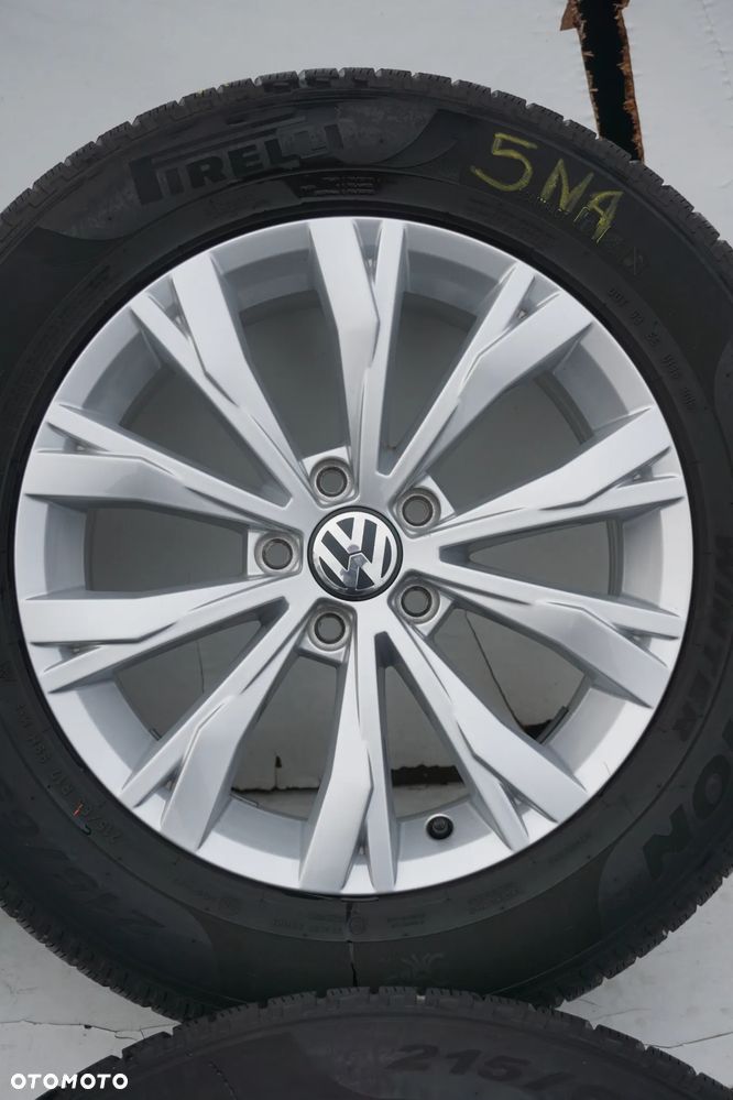 Volkswagen 5x112 17 7J Pirelli winter 215 65 17 - 4