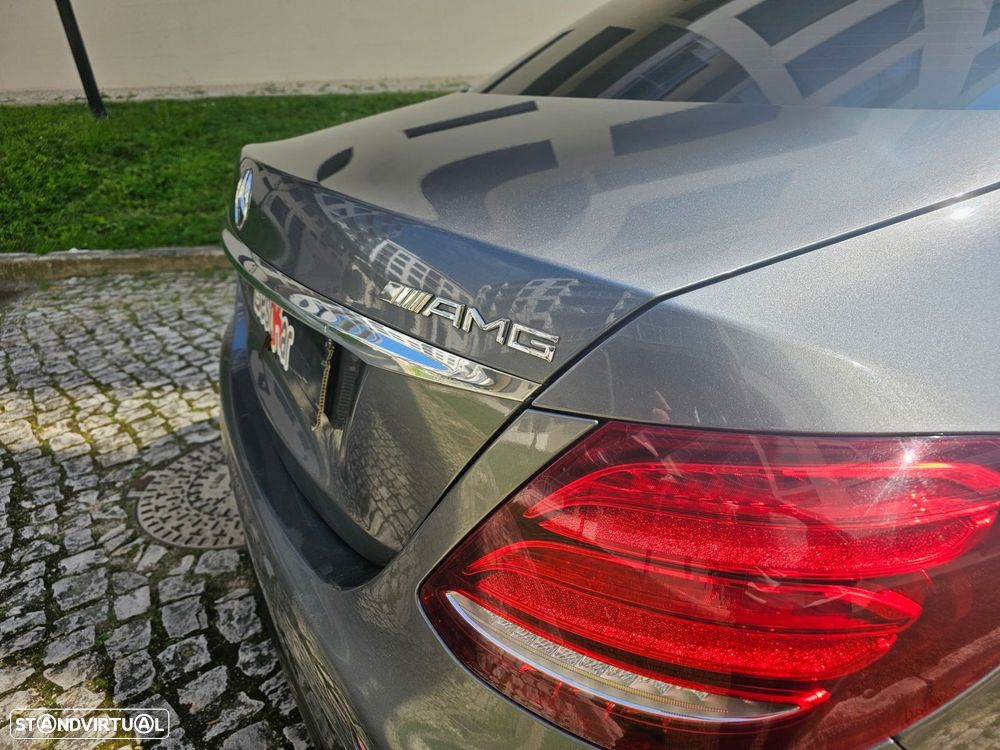 Mercedes-Benz E 350 d AMG 4-Matic - 10