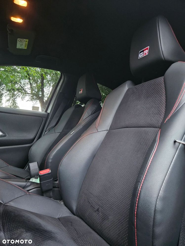 Toyota Yaris 1.5 Comfort - 11
