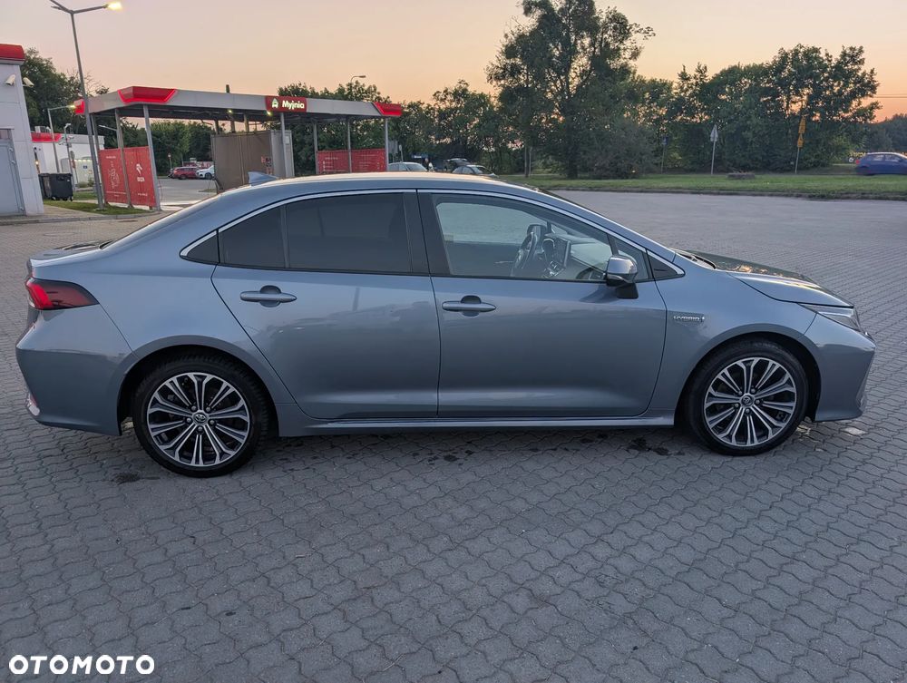 Toyota Corolla - 2