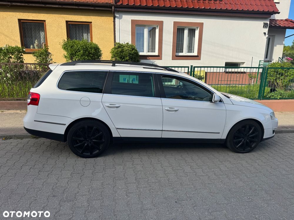 Volkswagen Passat 2.0 TDI DPF DSG Trendline - 2