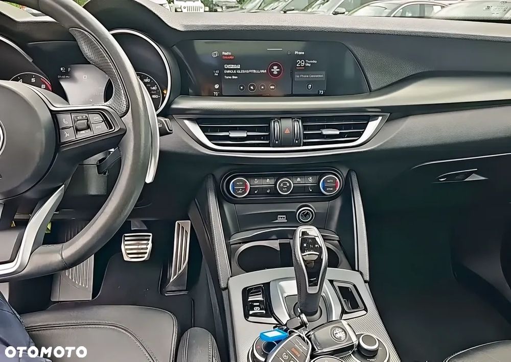 Alfa Romeo Stelvio 2.0 Turbo 16V AT8-Q4 Veloce - 7