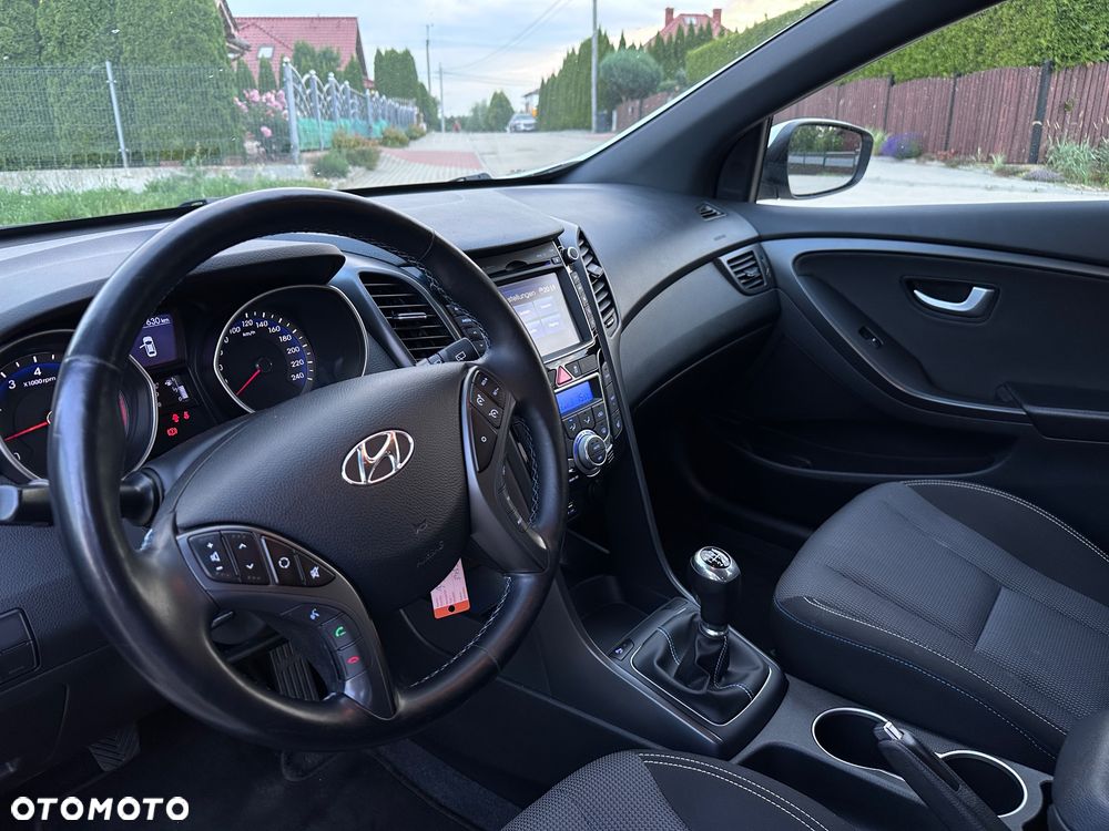 Hyundai i30 blue 1.6 GDI Passion - 27