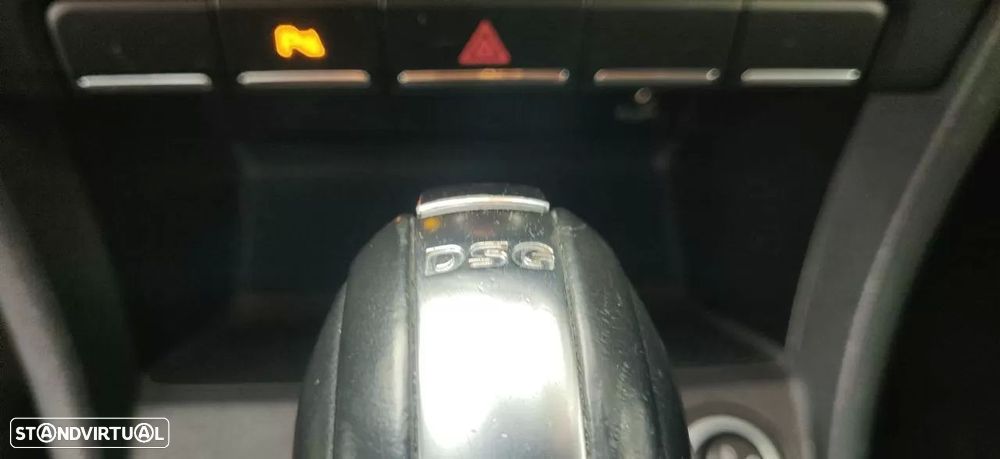 VW New Beetle 2.0 TSI Sport DSG - 40