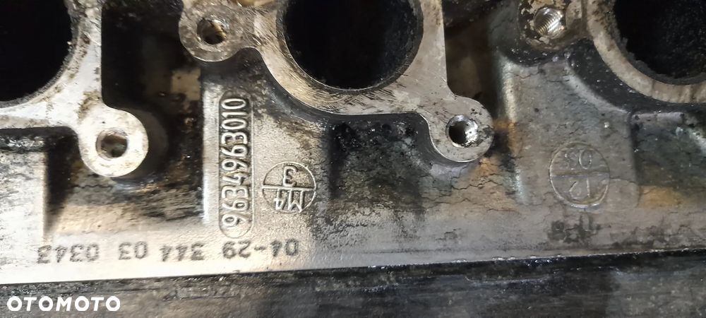 Głowica Silnika Citroen Peugeot 9634963010  2.0 HDI - 3