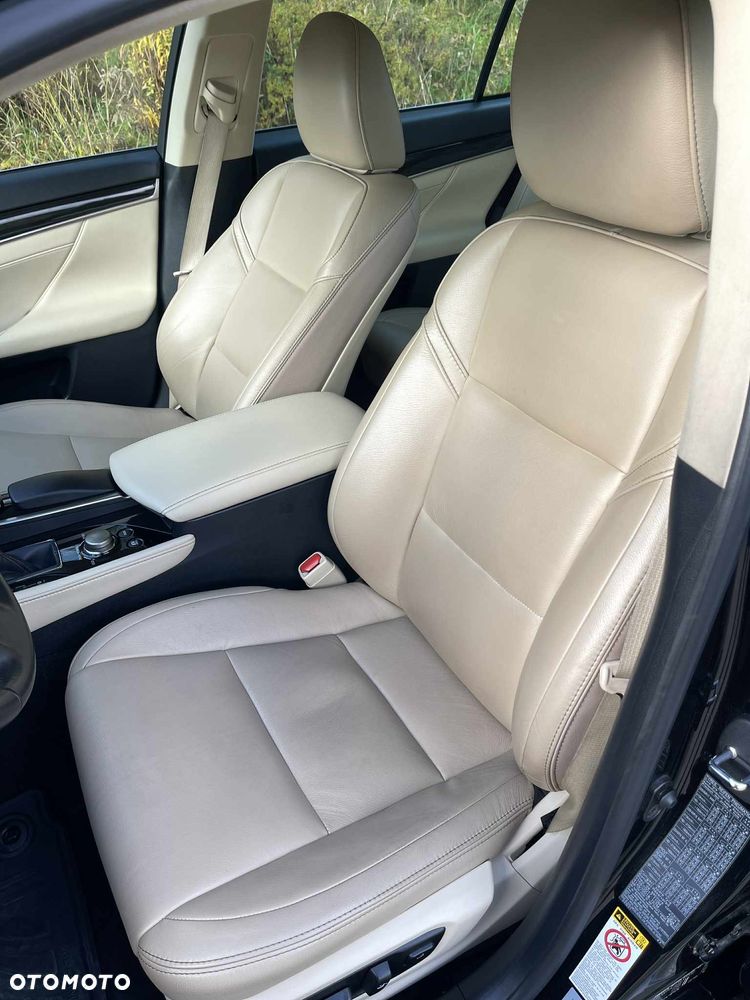 Lexus GS 300h Elite - 14
