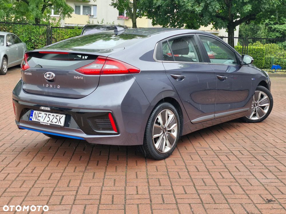Hyundai IONIQ Hybrid Business - 5