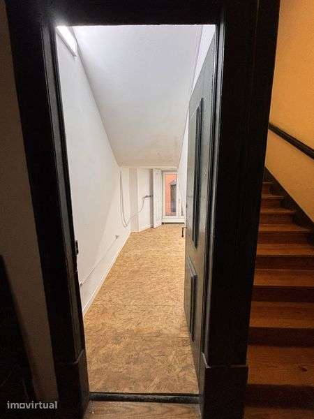 Arrenda-se Escritório/Atelier Baixa de Lisboa - Grande imagem: 2/11