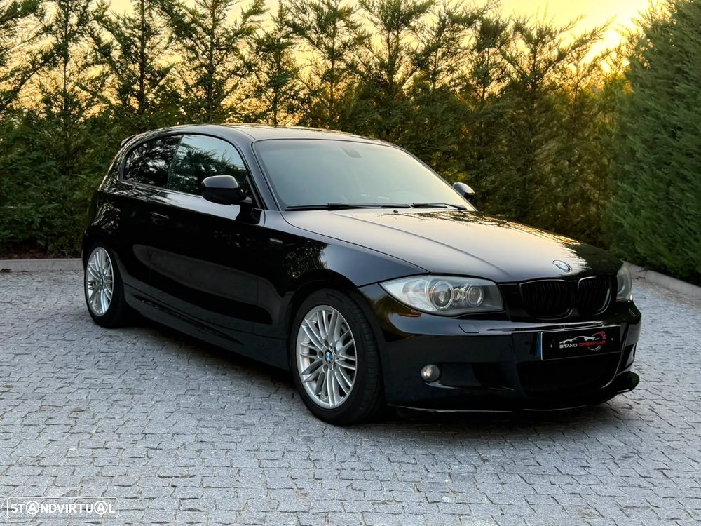 BMW 118 d Pack M - 4