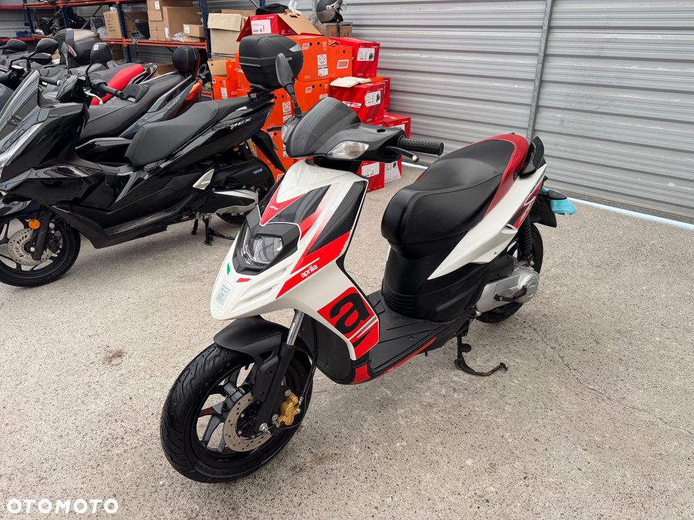 Aprilia SR - 3