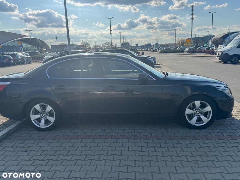 BMW Seria 5 525i - 6