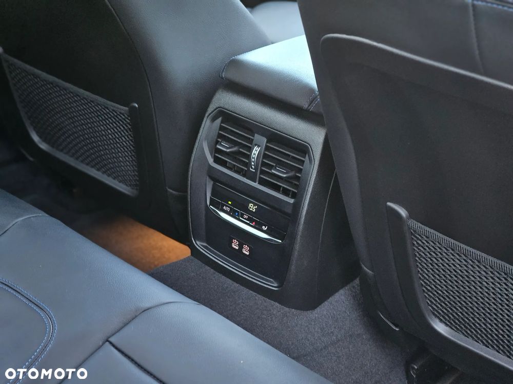 BMW Seria 3 - 24
