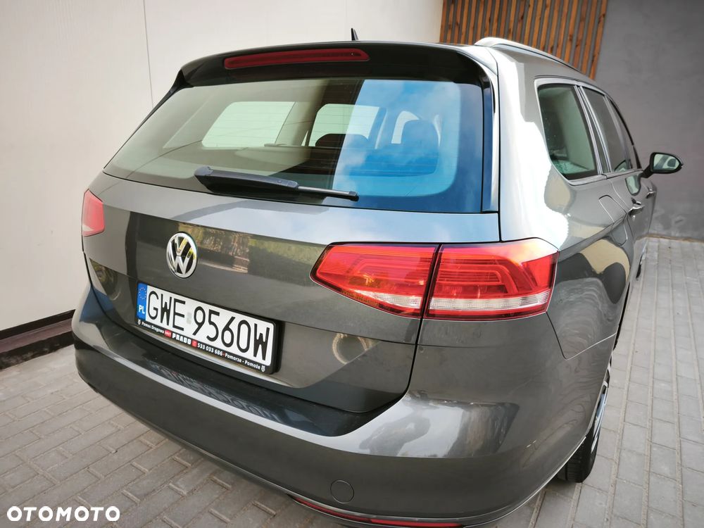 Volkswagen Passat - 10