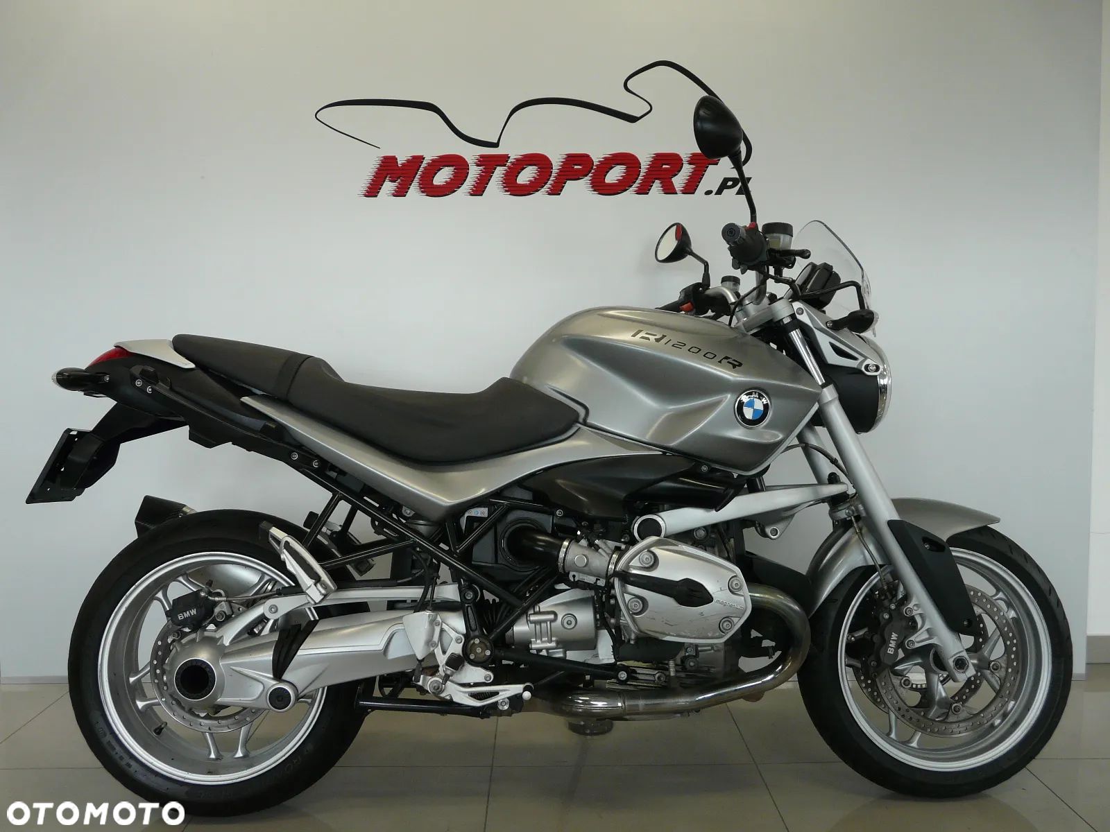 BMW R - 1