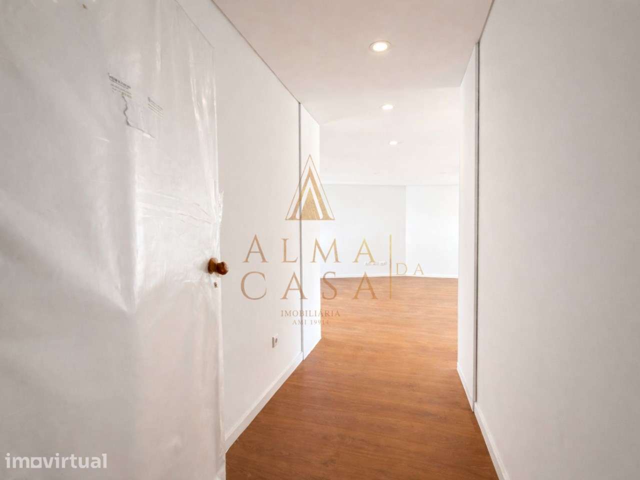 Apartamento T2 | Novo | Rio Tinto | Pronto Habitar - Grande imagem: 2/22