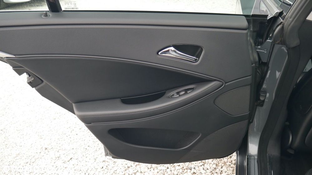 Mercedes-Benz CLS - 20