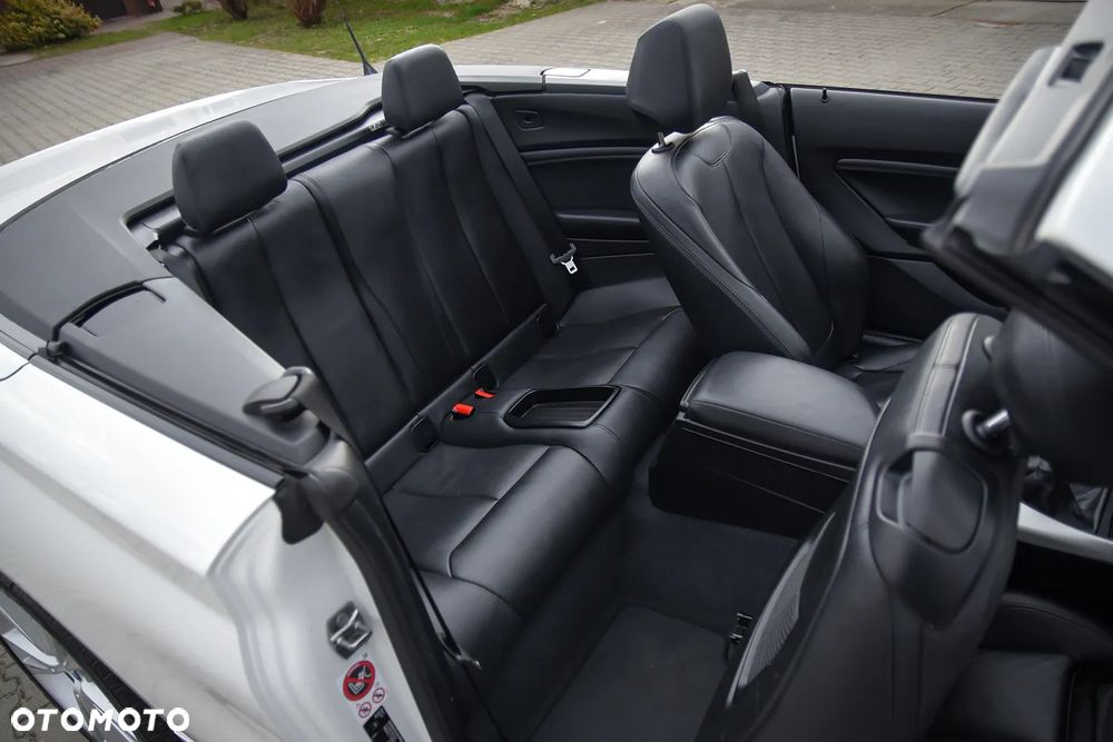 BMW Seria 2 220d M Sport - 16