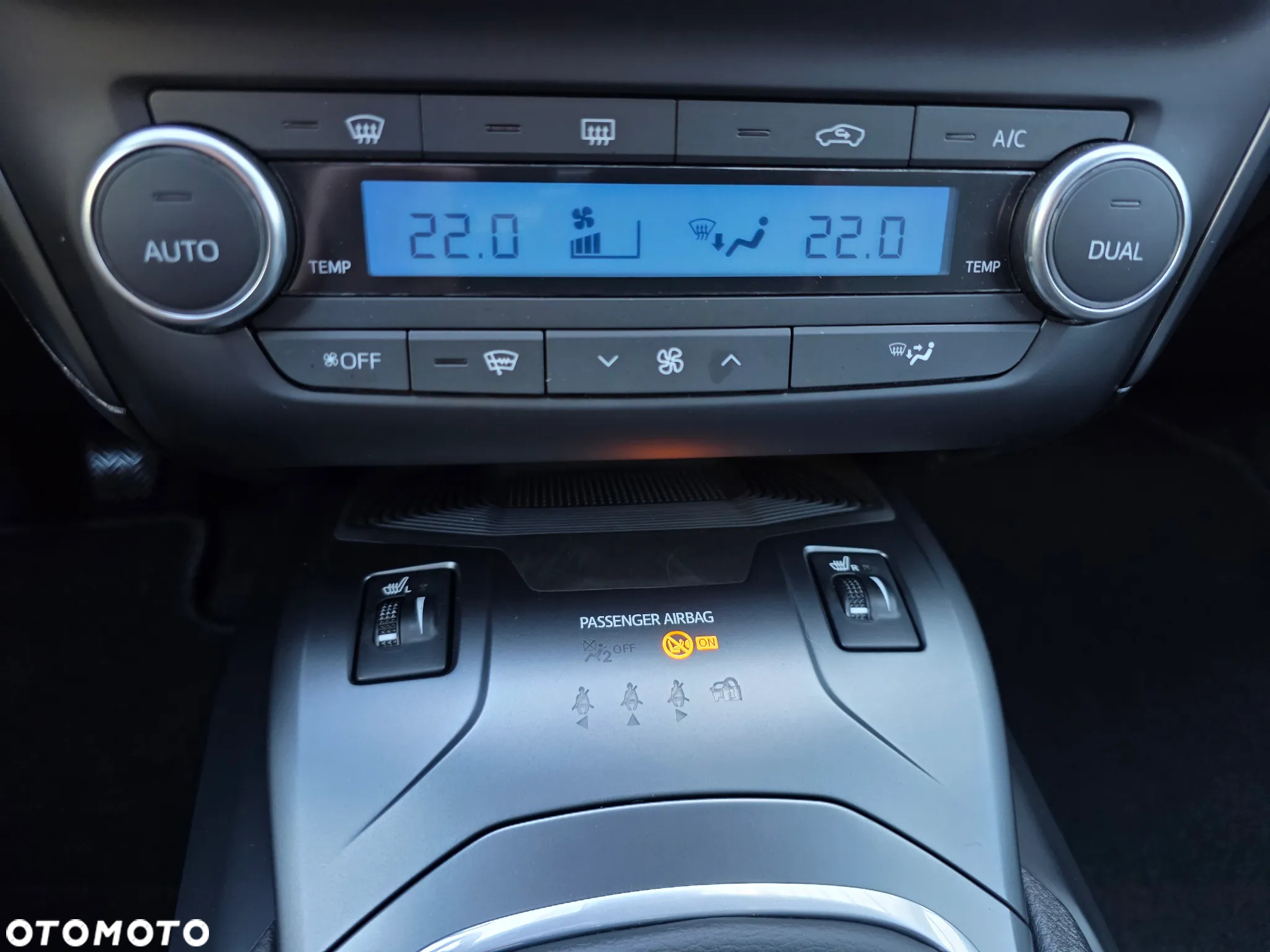 Toyota Avensis 1.8 Prestige - 36