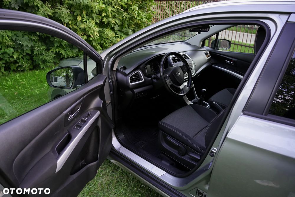 Suzuki SX4 S-Cross 1.6 Comfort - 14