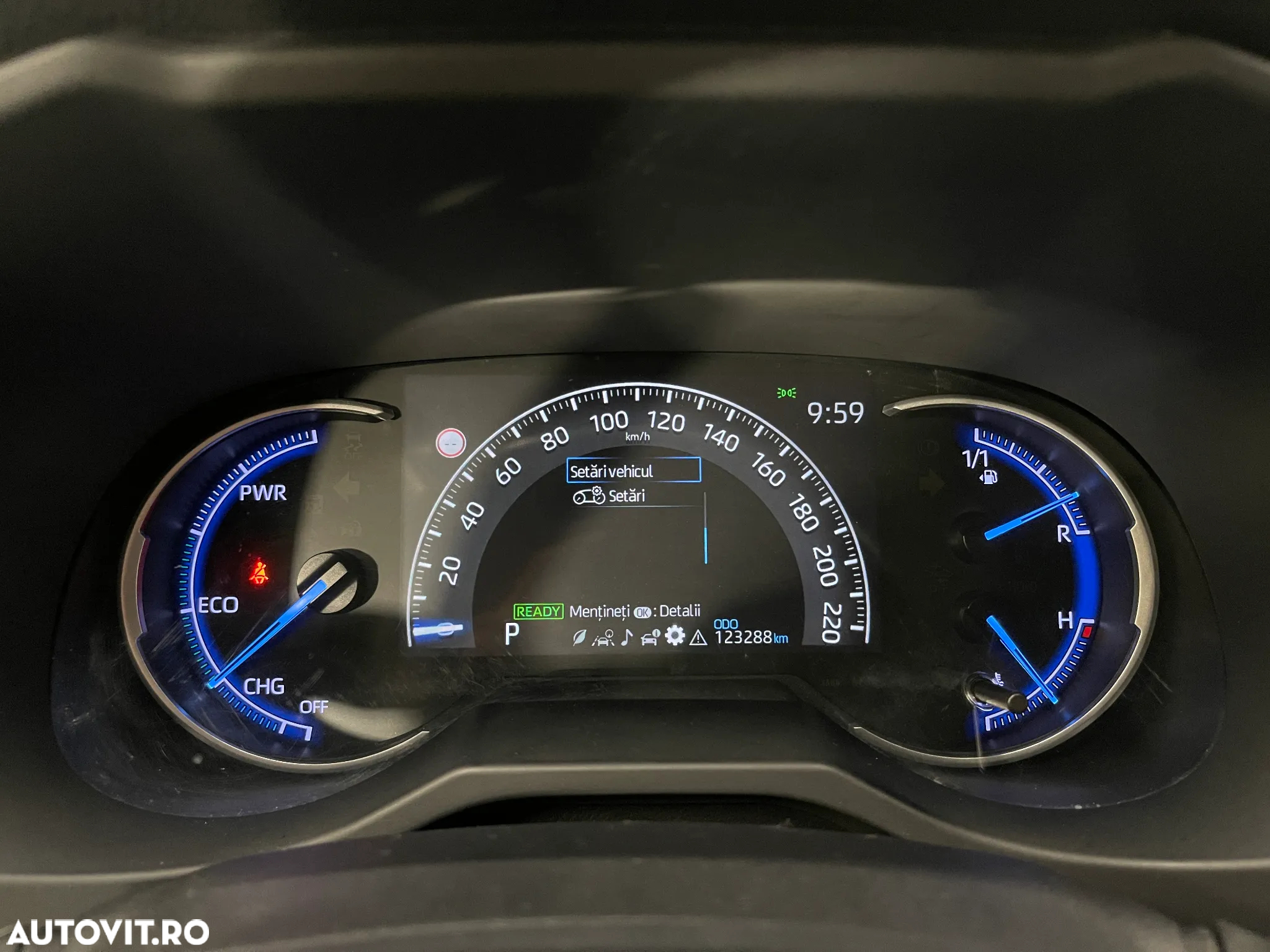Toyota RAV4 - 23