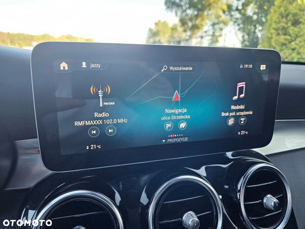 Mercedes-Benz GLC 300 e 4-Matic - 29