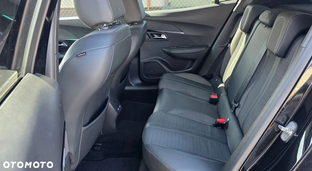 Peugeot 2008 1.5 BlueHDi Allure Pack S&S EAT8 - 23