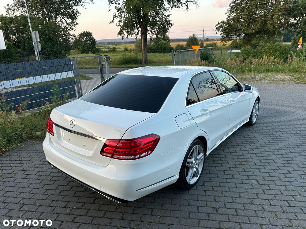 Mercedes-Benz Klasa E 220 CDI BlueEff Avantgarde - 19