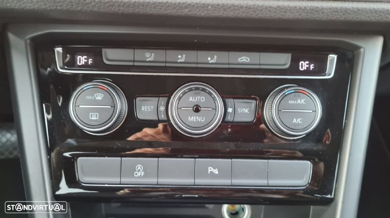 VW Touran 1.6 TDI Confortline DSG - 29