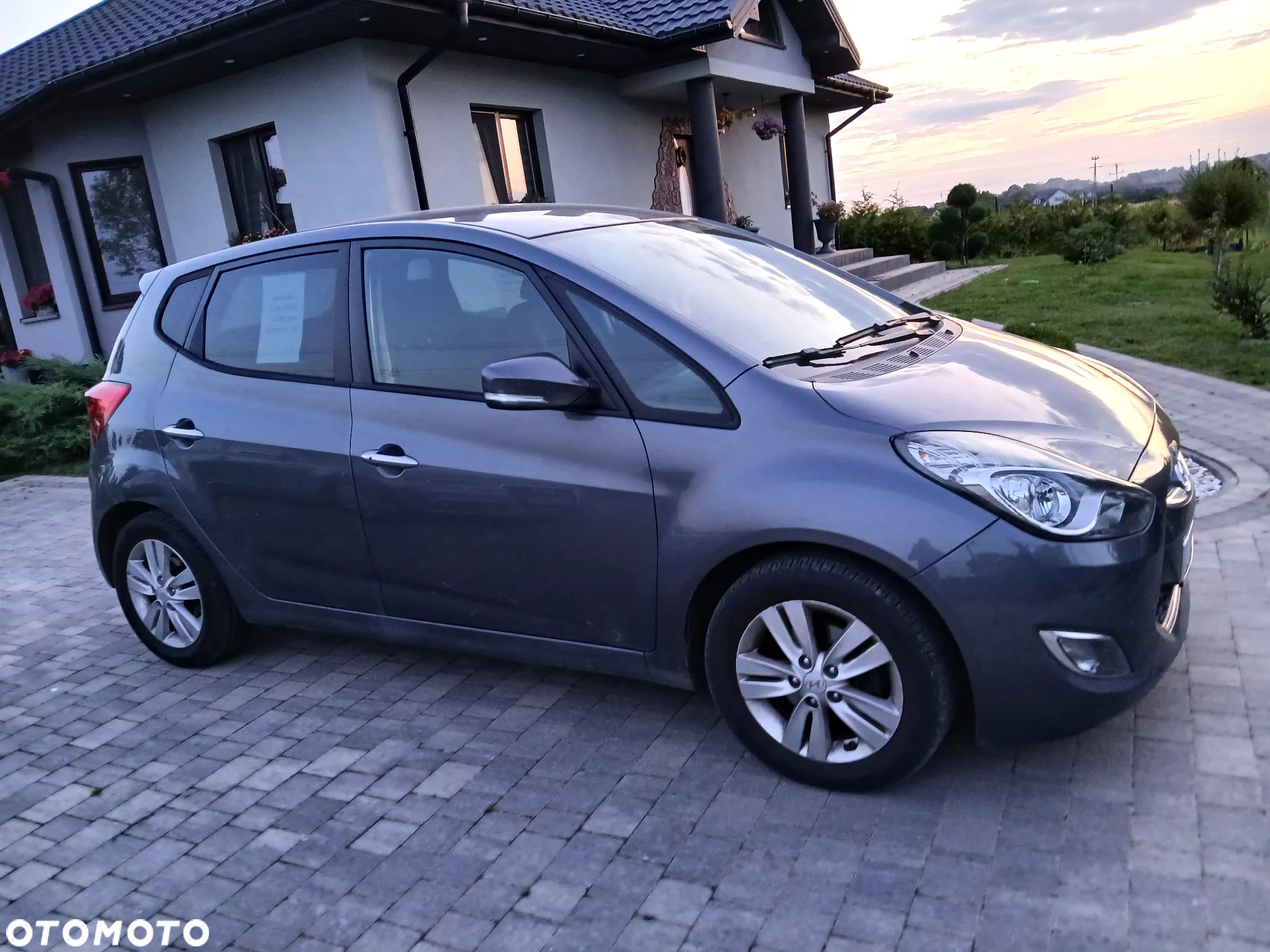 Hyundai ix20 1.4 CRDi Premium blue - 35