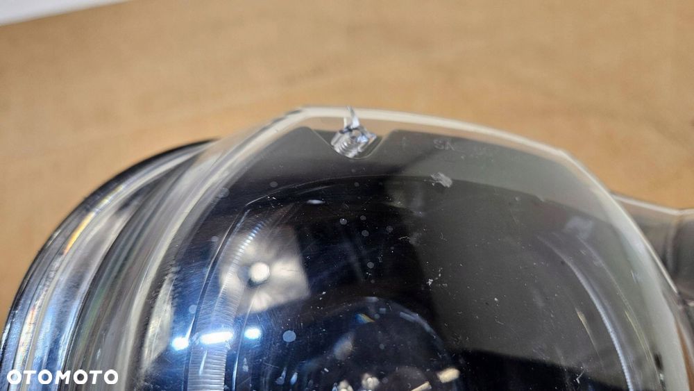 lampa przód przednia prawa dodge challenger zamiennik - 7