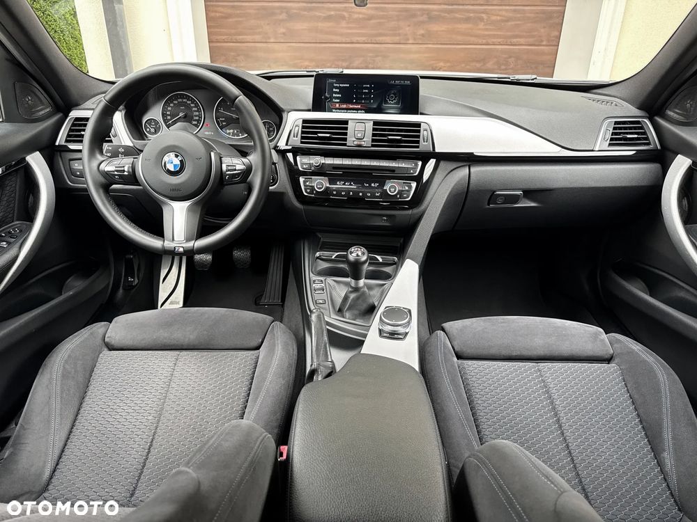 BMW Seria 3 320d M Sport Shadow - 23
