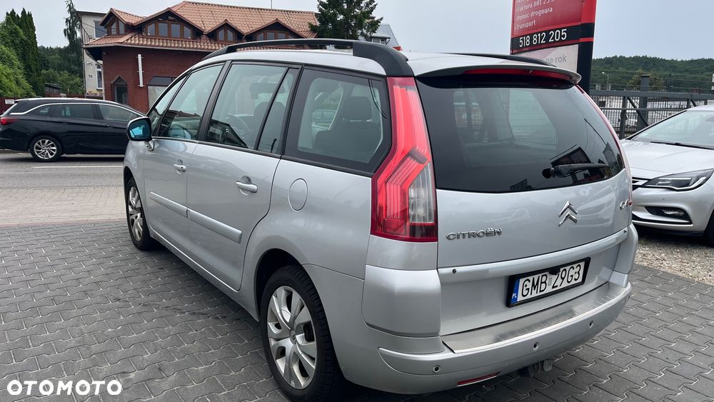 Citroën C4 Grand Picasso 1.8 16V Confort - 6