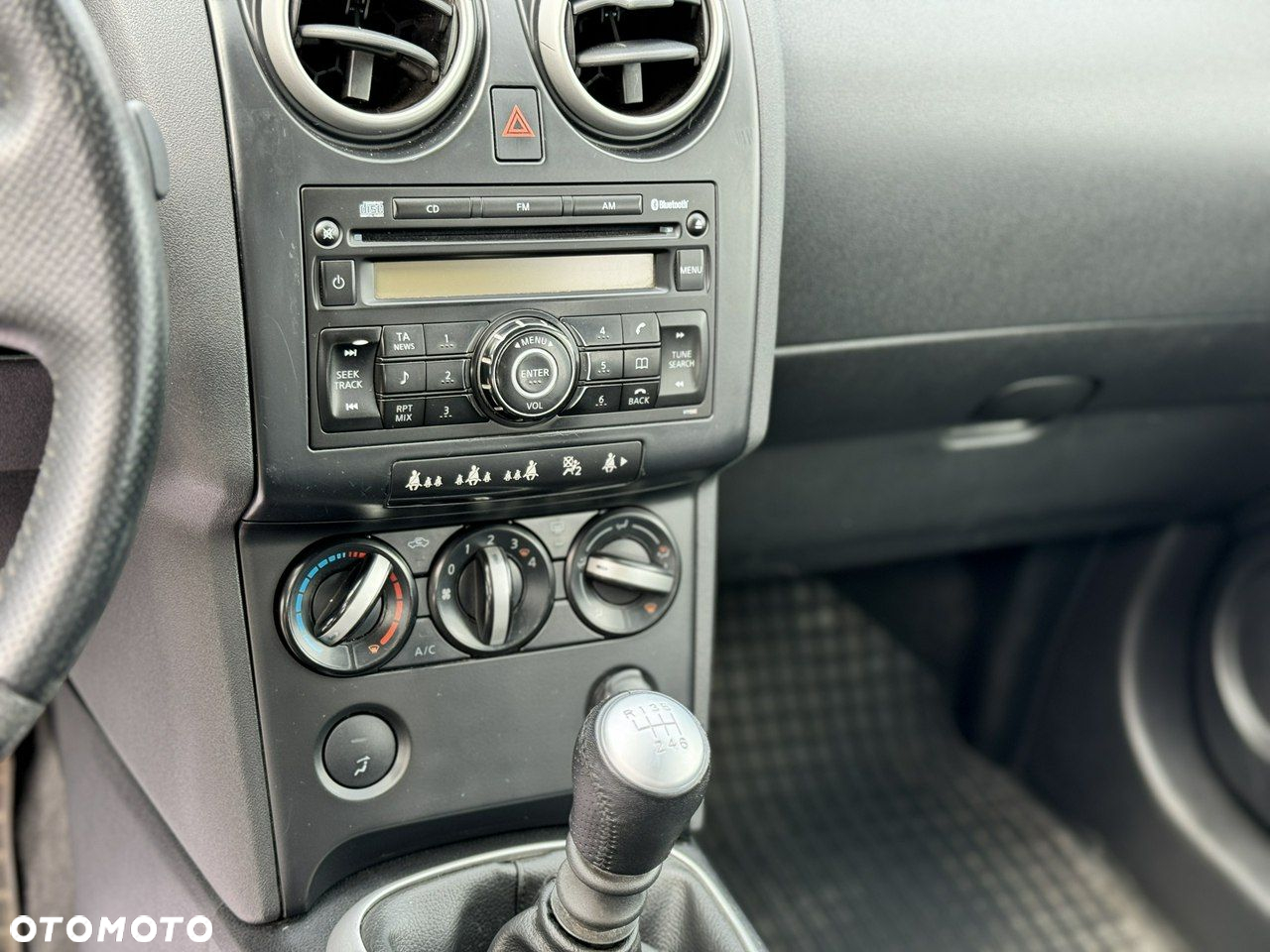 Nissan Qashqai - 14