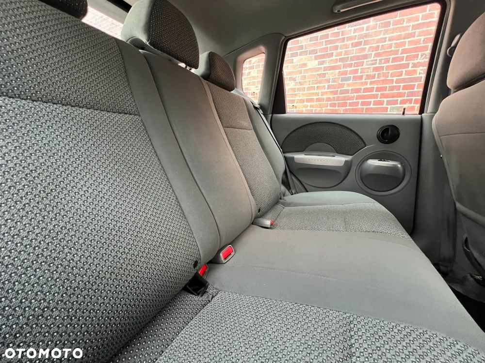 Chevrolet Aveo - 20