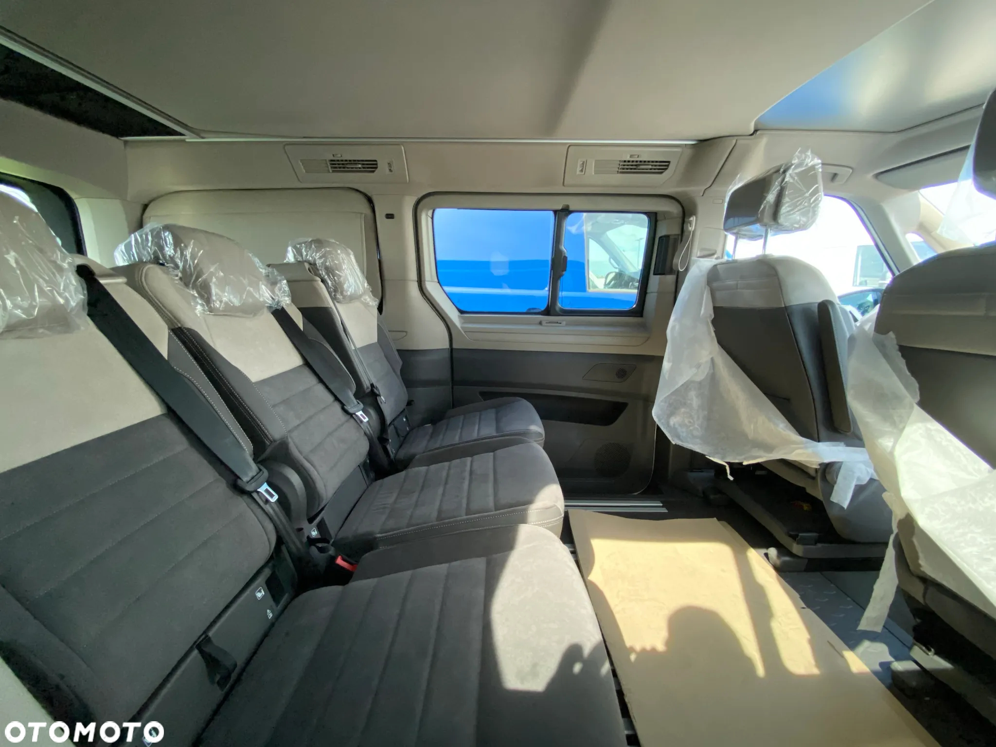 Volkswagen California - 12