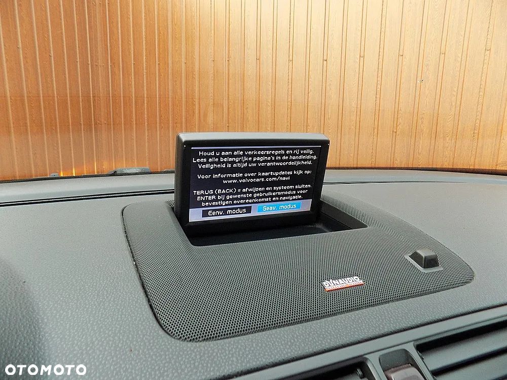 Volvo V50 2.0D R-Design Momentum - 16