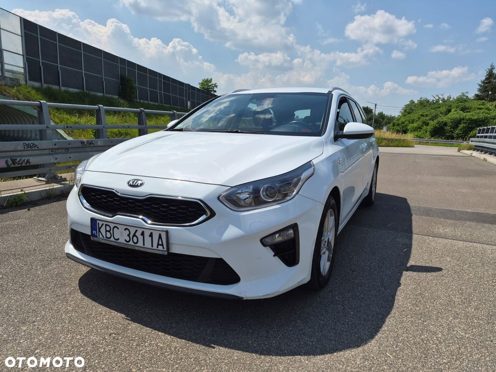 Kia Ceed 1.6 CRDi Platinum Edition - 1